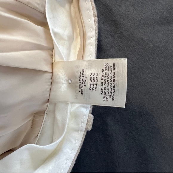 Aritzia 100% wool pleated pants, size 0 - Picture 4 of 5